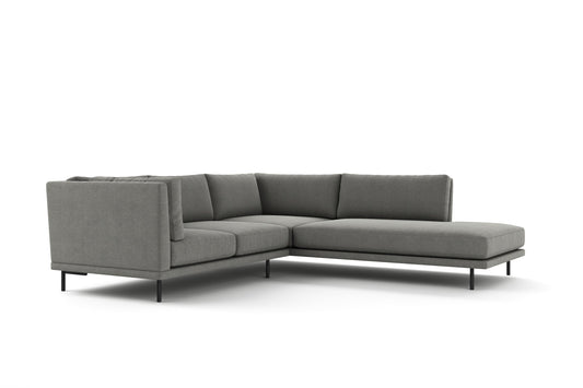 O'side Out Sectional with Bumper